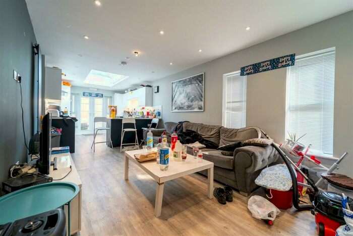 7 Bedroom House To Rent In Coronation Road, Selly Oak, Birmingham, B29