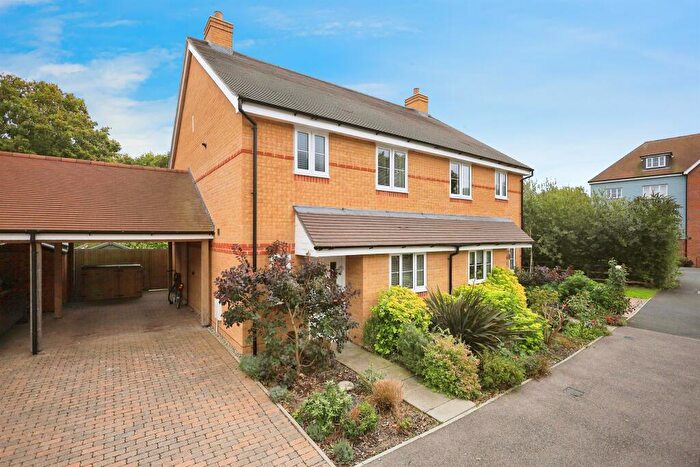 3 Bedroom Semi-Detached House For Sale In Primrose Way, Polegate, BN26