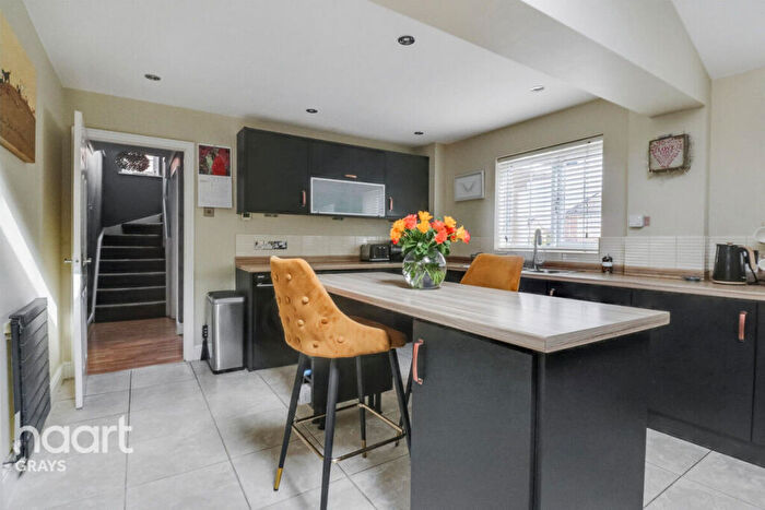 4 Bedroom Detached House For Sale In Welling Road, Orsett, RM16