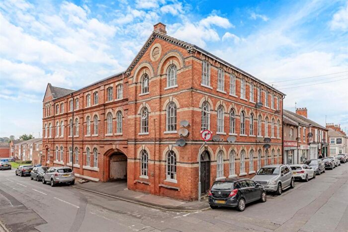 1 Bedroom Flat For Sale In Cobden Street, Kettering, NN16