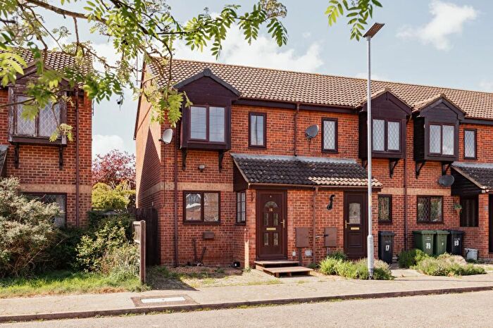 2 Bedroom End Of Terrace House For Sale In Two Bedroom Home With No Onward Chain In King's Lynn, PE30
