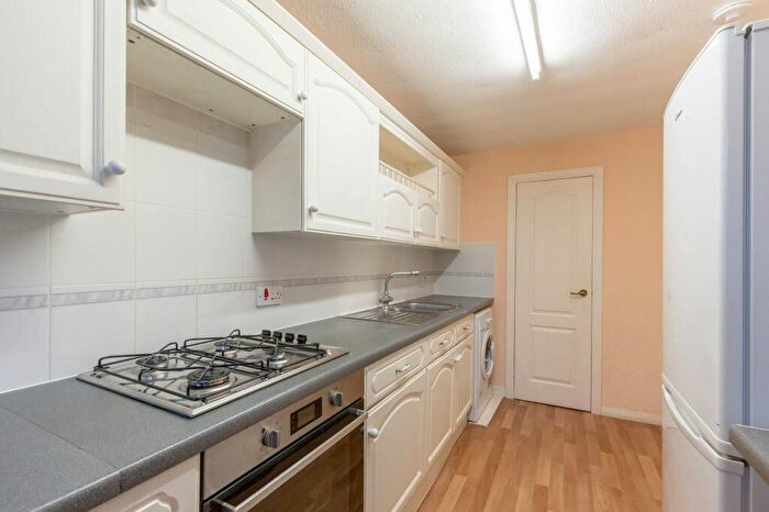 2 Bedroom Flat To Rent In Mortonhall Park Crescent, Mortonhall, Edinburgh, EH17