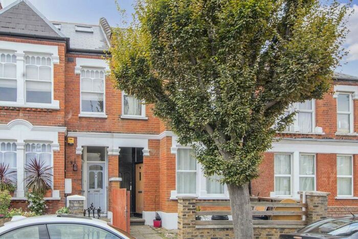 1 Bedroom Flat To Rent In St. Elmo Road, London, W12