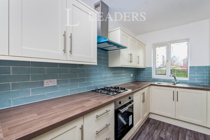 3 Bedroom Semi-Detached House To Rent In Central Avenue, Hucknall, NG15