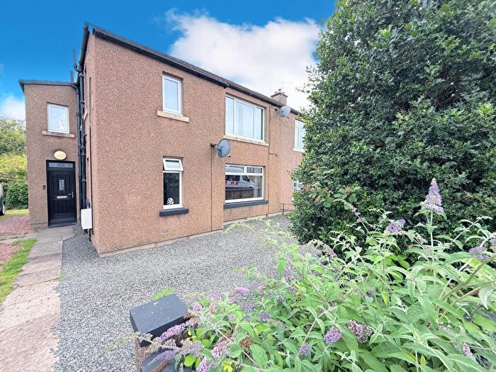 2 Bedroom Flat For Sale In Alloa Road, Carron, Falkirk, FK2