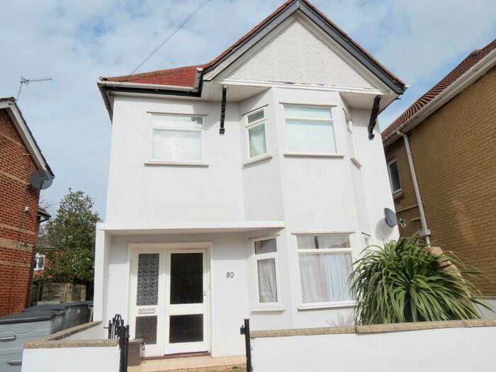 5 Bedroom House To Rent In 5 Bedroom Detached House In Winton, BH9