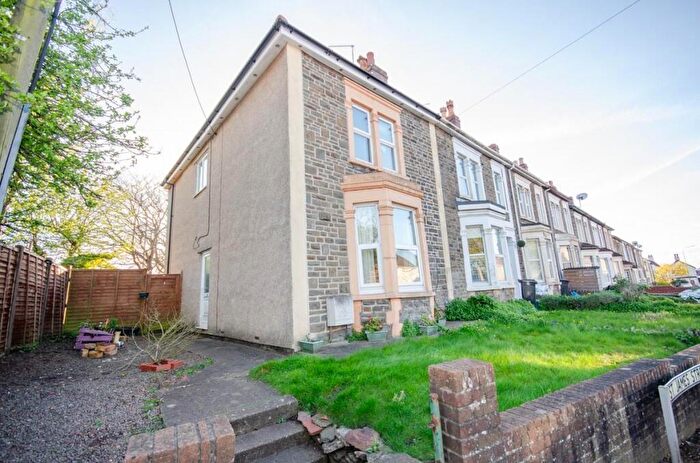 3 Bedroom End Of Terrace House For Sale In St. James Street, Mangotsfield, Bristol, BS16