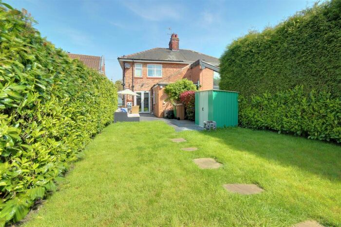 3 Bedroom Semi-Detached House For Sale In Church Street, Elloughton, HU15