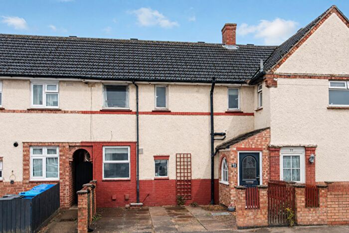 3 Bedroom Terraced House For Sale In Pioneer Avenue, Burton Latimer, NN15