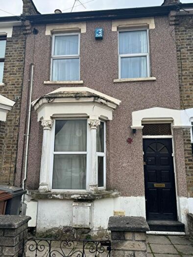 1 Bedroom Flat To Rent In Thorpe Road, Forest Gate, E7