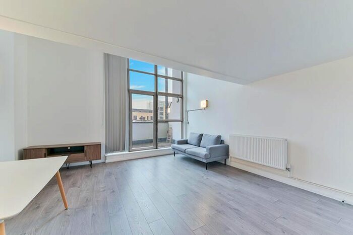 1 Bedroom Flat To Rent In Arbutus Street, London, E8