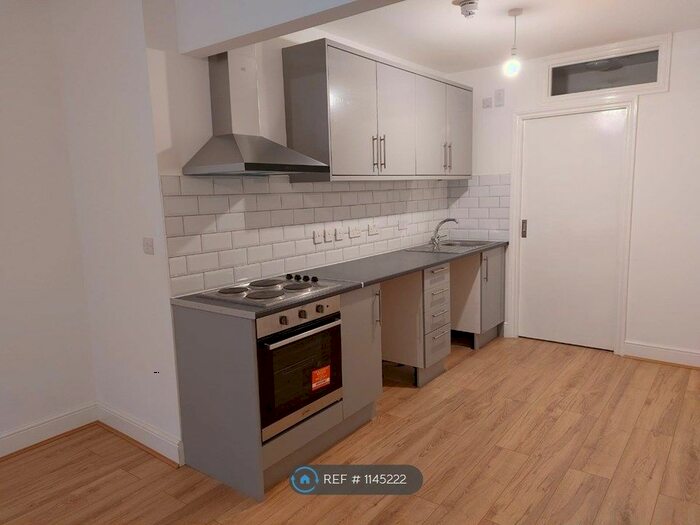 Studio To Rent In Queens Road, Hastings, TN34