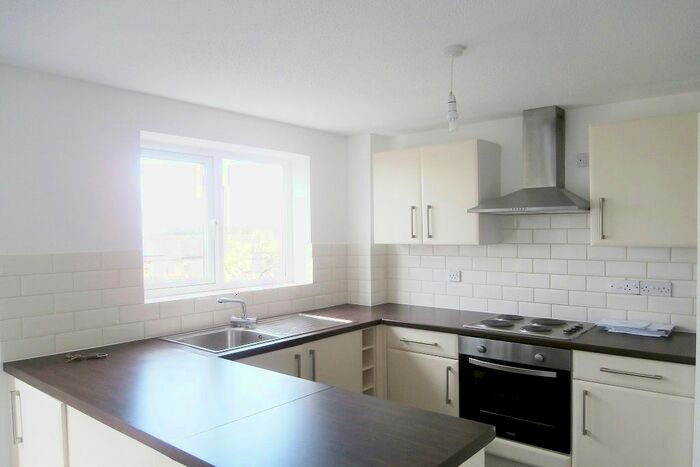 3 Bedroom Terraced House To Rent In Ellsworth Rise, Nottingham, NG5