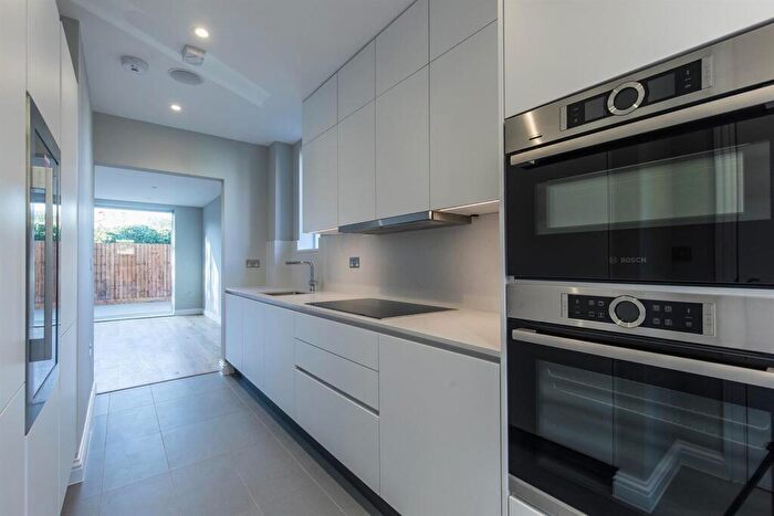 2 Bedroom Apartment To Rent In Redchurch Street, Shoreditch, London, E2