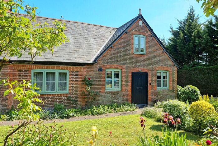 3 Bedroom Barn Conversion For Sale In Old Bedhampton, Hampshire, PO9
