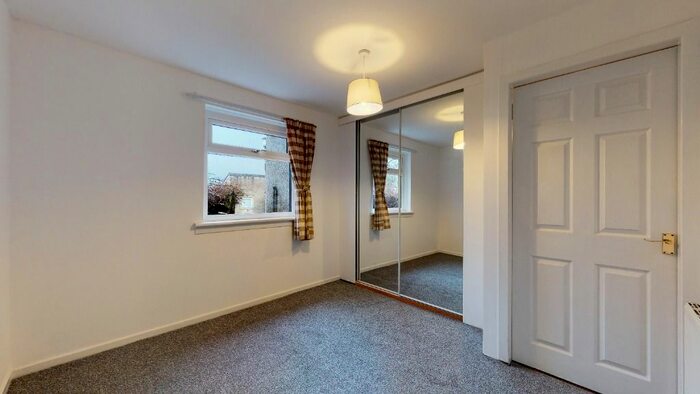 2 Bedroom Flat To Rent In Lennox Avenue, Milngavie, East Dunbartonshire, G62