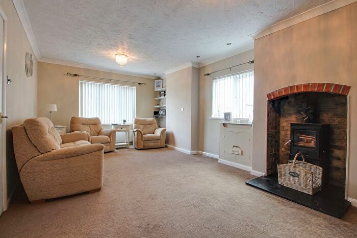 3 Bedroom Detached Bungalow For Sale In Lynn Road, Walpole Highway, PE14
