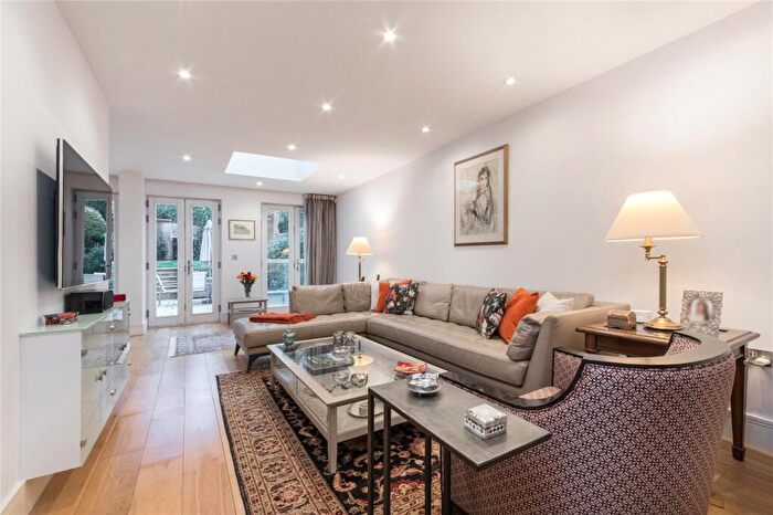 4 Bedroom Flat For Sale In Adelaide Road, Chalk Farm, NW3