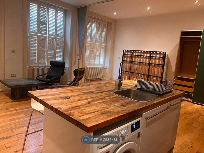 1 Bedroom Flat To Rent In Sussex Square, Brighton, BN2