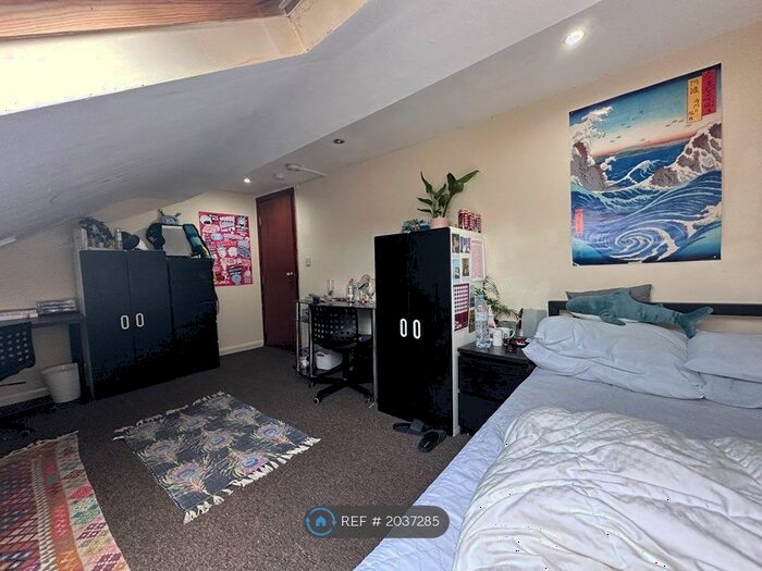 6 Bedroom Terraced House To Rent In Carnarvon Road, Reading, RG1