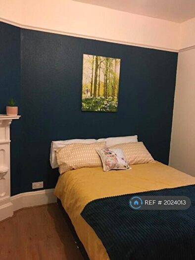 6 Bedroom Semi Detached House To Rent In Barras Lane, Coventry, CV1