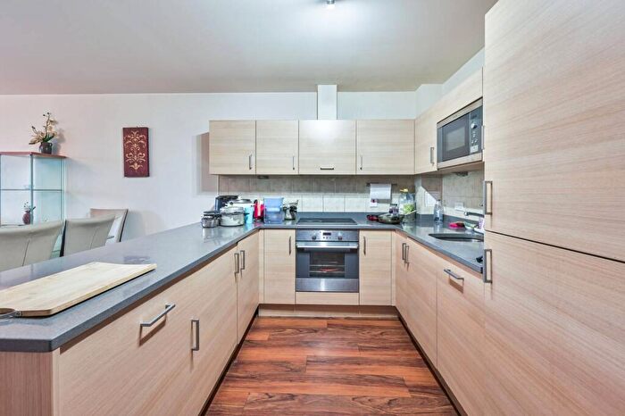 2 Bedroom Flat To Rent In Beaufort Park, Colindale, London, NW9