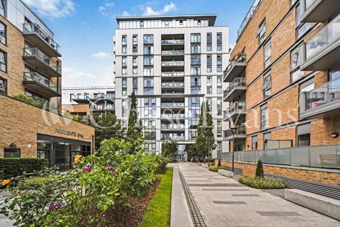 2 Bedroom Flat To Rent In Moro Apartments, New Festival Quarter, New Festival Avenue, Poplar, London, E14