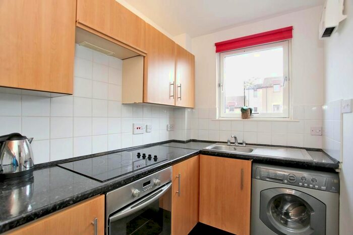 1 Bedroom Flat To Rent In Headland Court, Aberdeen, AB10