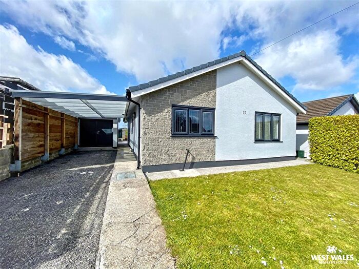 3 Bedroom Detached Bungalow For Sale In Lyndhurst Avenue, Broadmoor, Kilgetty, SA68