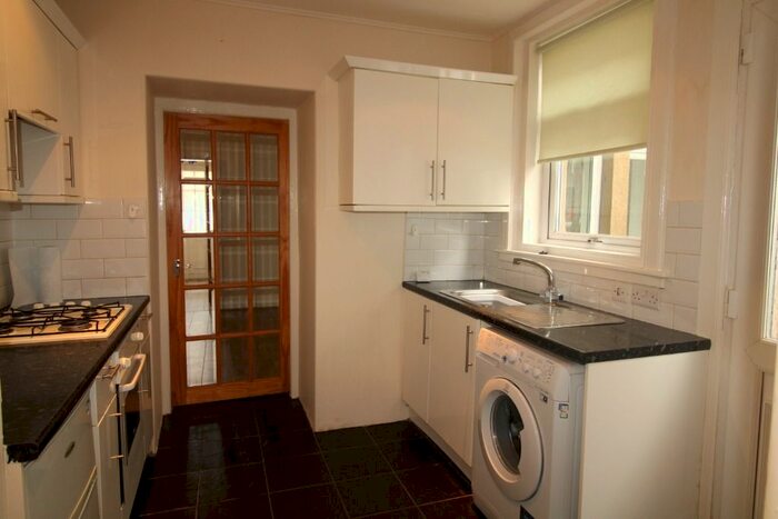 1 Bedroom Flat To Rent In Stirling Street, Dunipace, FK6