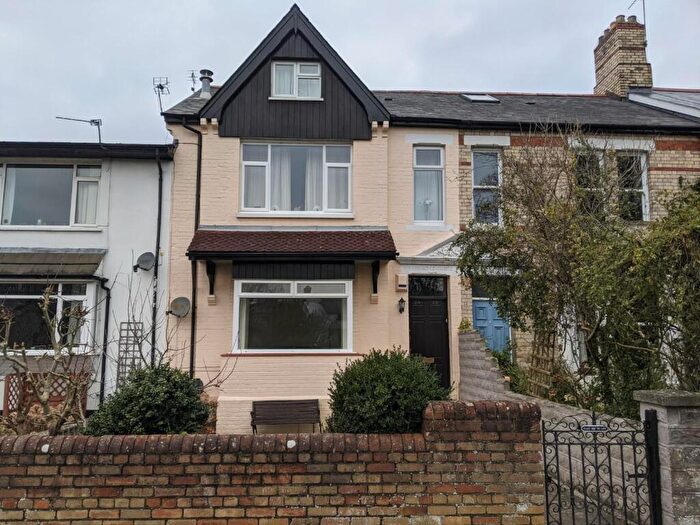 2 Bedroom Apartment To Rent In Church Avenue, Penarth, CF64
