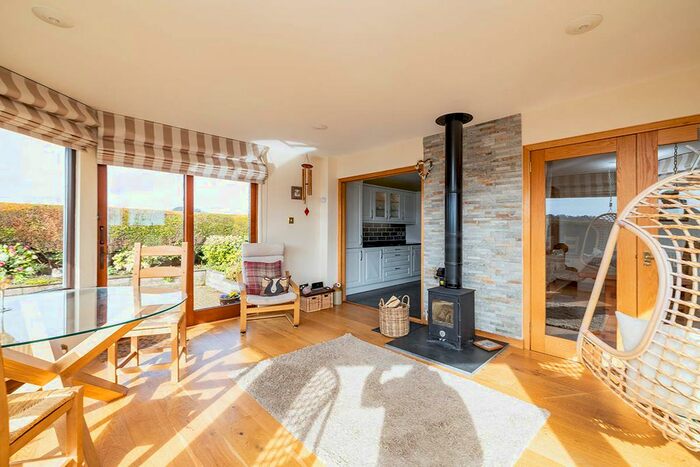 4 Bedroom Bungalow For Sale In Brechin, Angus, DD9