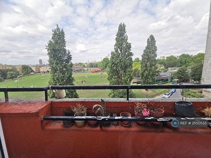 3 Bedroom Flat To Rent In Walters House, London, SE17