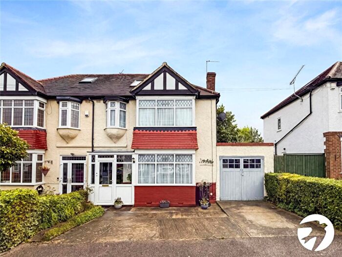 4 Bedroom Semi Detached House For Sale In Grafton Avenue, Rochester, Kent, ME1
