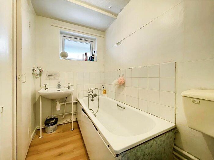 1 Bedroom Flat For Sale In Cossall Walk, London, SE15