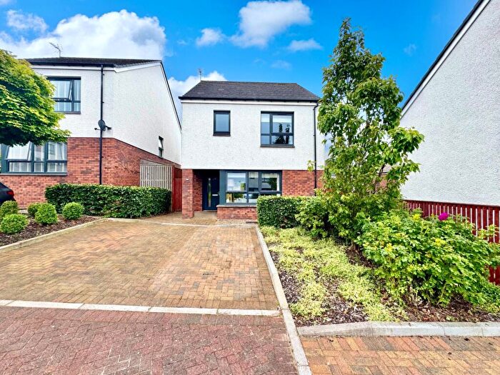 3 Bedroom Detached Villa For Sale In Midton Circle, Howwood, PA9