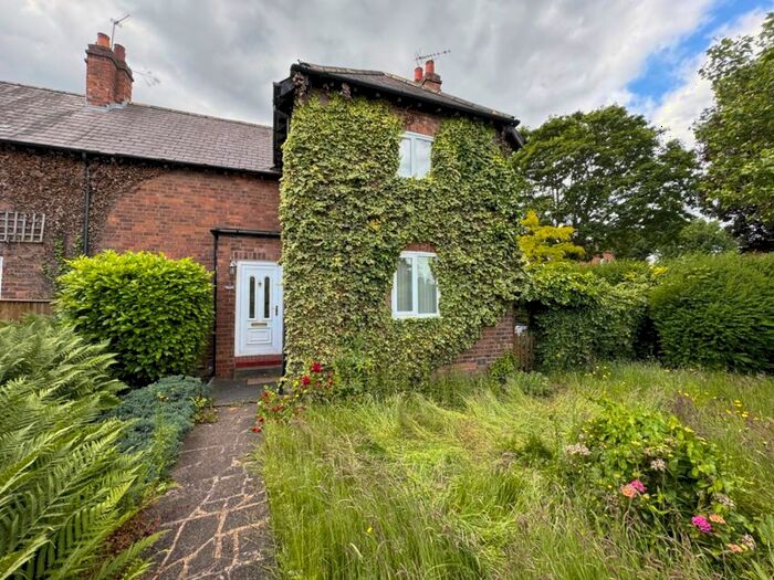 3 Bedroom End Of Terrace House To Rent In Chester Road, Erdington, Birmingham, B24