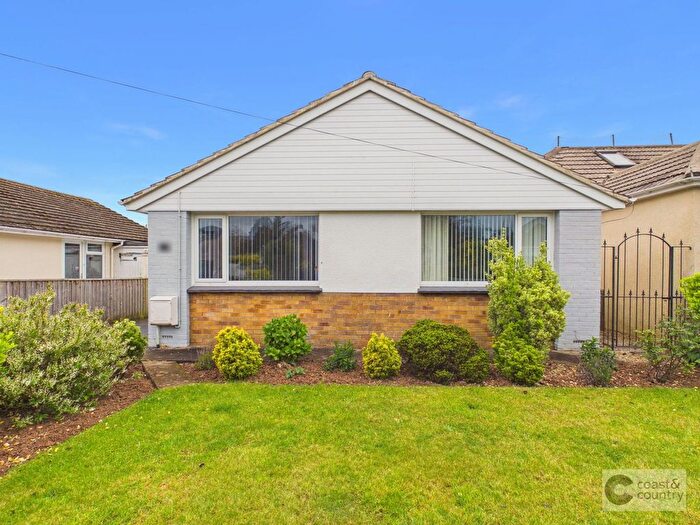 2 Bedroom Link Detached House For Sale In Templers Way, Kingsteignton, TQ12