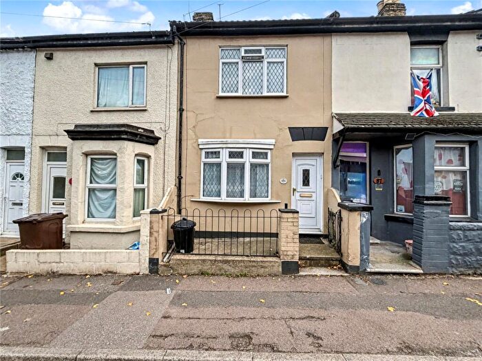 2 Bedroom Terraced House For Sale In James Street, Gillingham, Kent, ME7