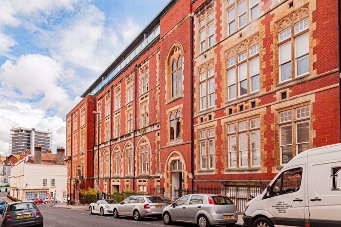 2 Bedroom Flat To Rent In Unity Street, Bristol, BS1