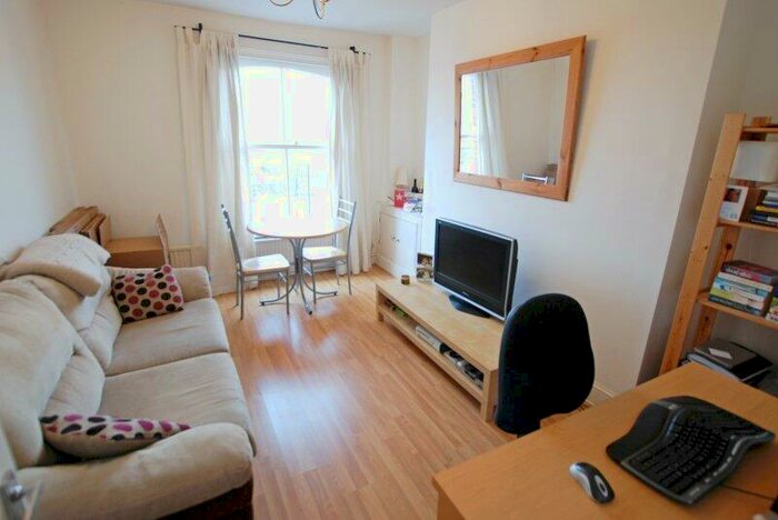 1 Bedroom Flat To Rent In Drayton Park, Highbury, N5