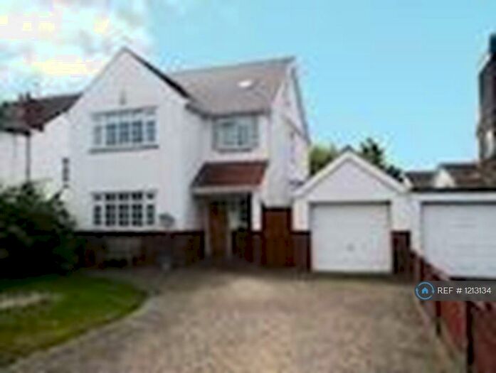 4 Bedroom Detached House To Rent In Hillsview Road, Southport, PR8