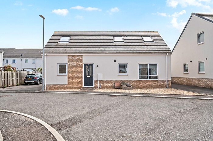 4 Bedroom Detached Bungalow For Sale In Capstan Drive, Highbridge, Somerset, TA9