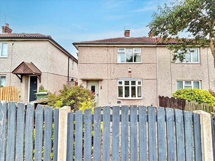 2 Bedroom Semi Detached House For Sale In Oxton Close, Mansfield, NG19