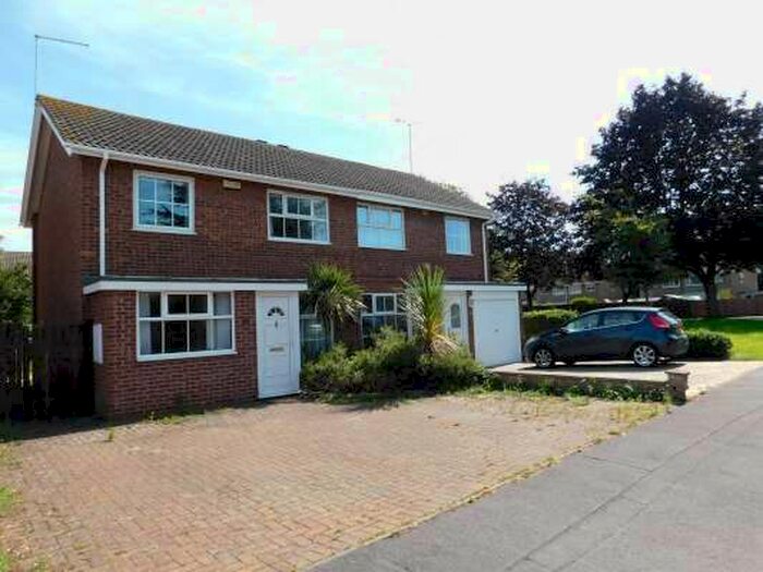 3 Bedroom Semi-Detached House To Rent In Tanhouse, Peterborough, PE2