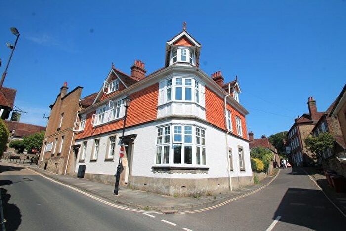 2 Bedroom Flat To Rent In Hillcrest, Midhurst, GU29