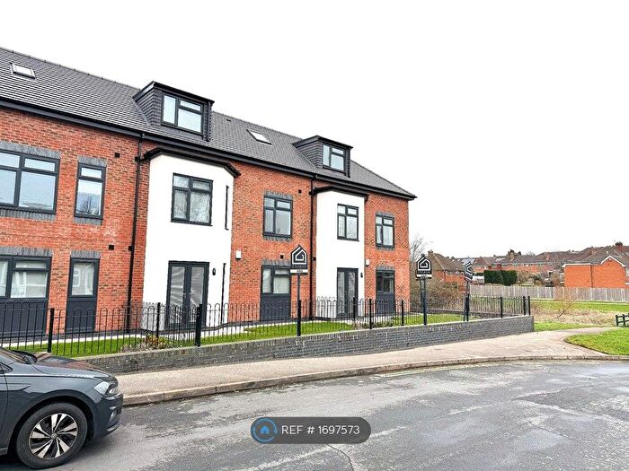 2 Bedroom Flat To Rent In Parkside Manor, Solihull, B92