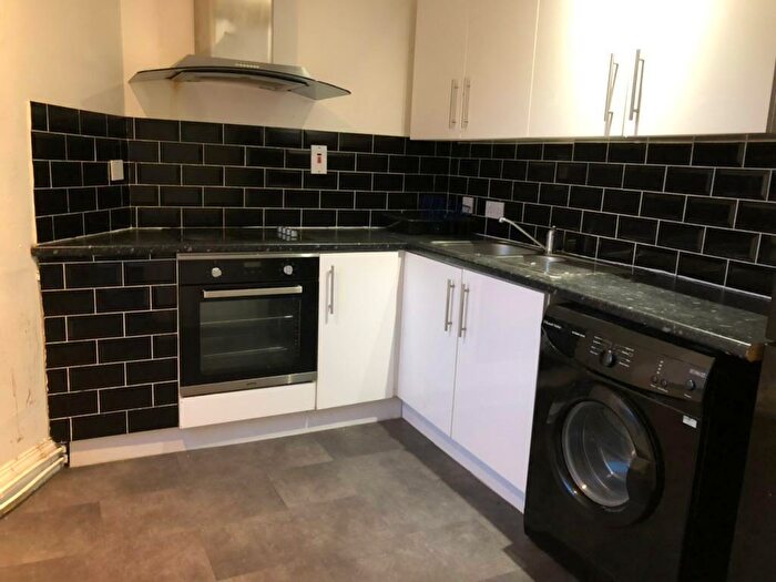 1 Bedroom Flat To Rent In Main Street, Cambuslang, G72