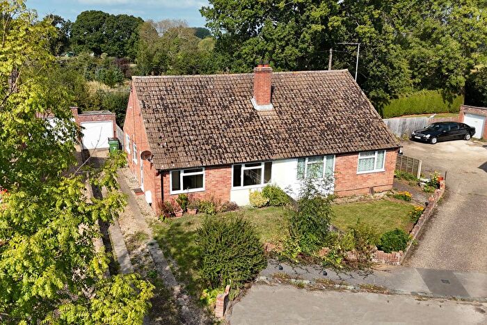 2 Bedroom Bungalow For Sale In North Close, Tiddington, Oxfordshire, OX9