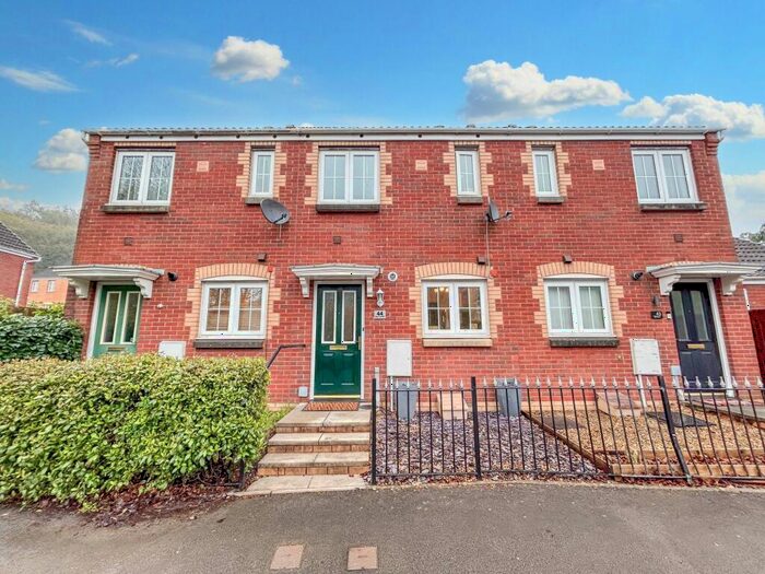 2 Bedroom Terraced House For Sale In Mill Court, Crumlin, NP11